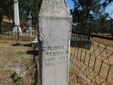 [Picture of Giacomo Pendola grave]